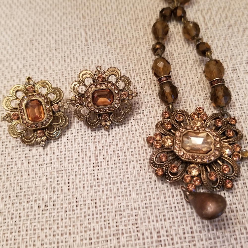 Avon brown necklace and earrings